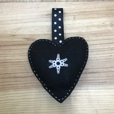 Black Felt Snowflake Heart (185) 1