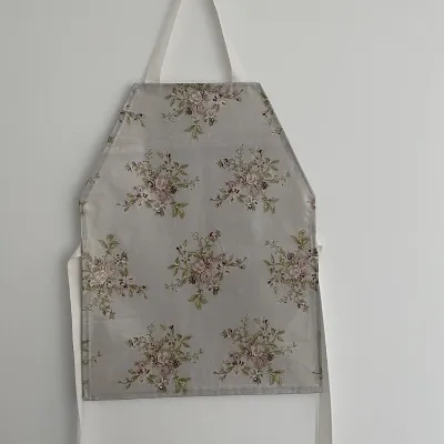 Children’s Grey Flower Apron (034) 1