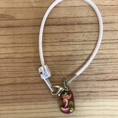 Children’s White Zip Bracelet (120) 1