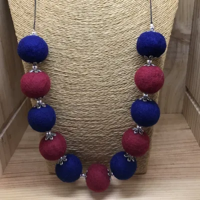 Felt Necklace (297) 1