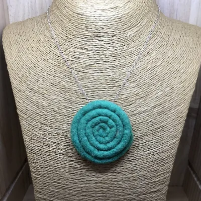 Felt Necklace (308) 1