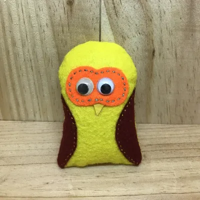 Felt Owl Pincushion (085) 1