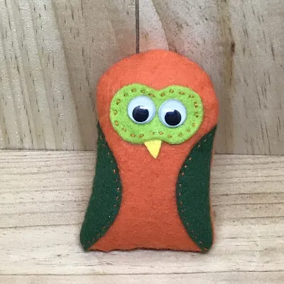 Felt Owl Pincushion (088) 1