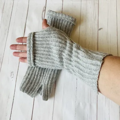 Fingerless Mitts, Gloves, Wrist Warmers, 9