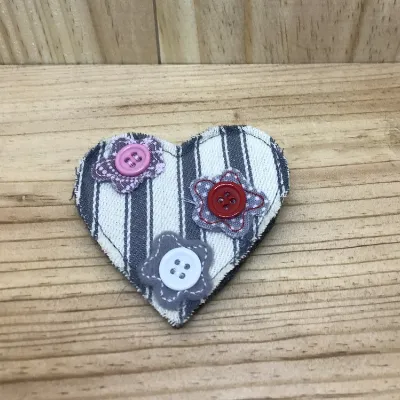 Grey Ticking Flower Brooch (064) 1