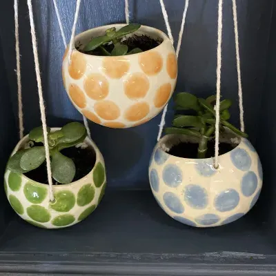 Hanging planter (small) 8