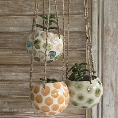 Hanging planter (small) 10