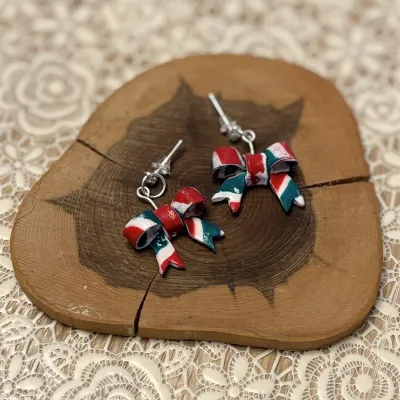 Pretty Christmas Bow Earrings 4