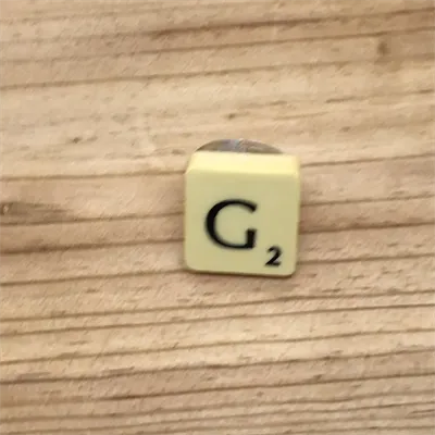 Scrabble Ring G (149) 1