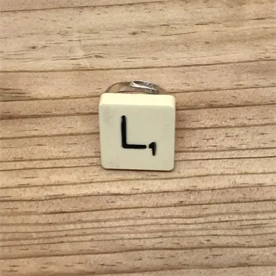 Scrabble Ring L (143) 1