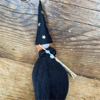 Felt Roving Witch (386)