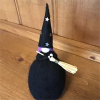 Felt Roving Witch (394)