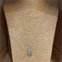 Leaf Necklace (607)