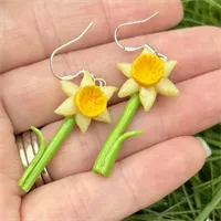 Pretty Spring Daffodil Earrings 2 gallery shot 3